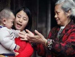 突然发现，世界上最好的月嫂就是婆婆