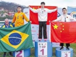 14岁初中生3天斩获3项世界冠军，少年锋芒耀赛场
