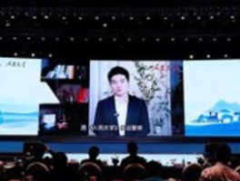 董宇辉获人民文学年度奖：文学传播新范式的见证