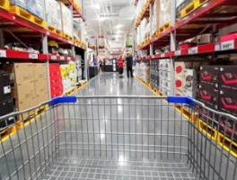 山姆放量超10万瓶平价茅台：商业博 弈与消费狂欢