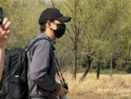李现拍鸟成内蒙古省考面试题：现象背后的多维思考