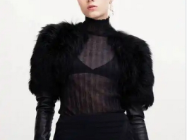 DIOR迪奥二零二五秋季女装成衣秀：樱花树下的时装绮梦