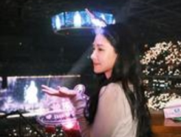 卢昱晓去看单依纯演唱会：打破内娱“人设”枷锁的真诚奔赴