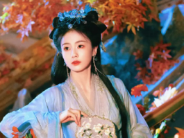 白鹿穿蓝色古装古韵十足：穿越时空，演绎古典之美