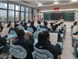 学校电子屏：取舍之间的教育考量