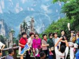 韩国游客"朝圣"张家界：一场跨越山海的东方美学痴迷