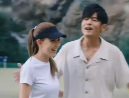 昆凌周杰伦综艺同框，年龄差成话题焦点